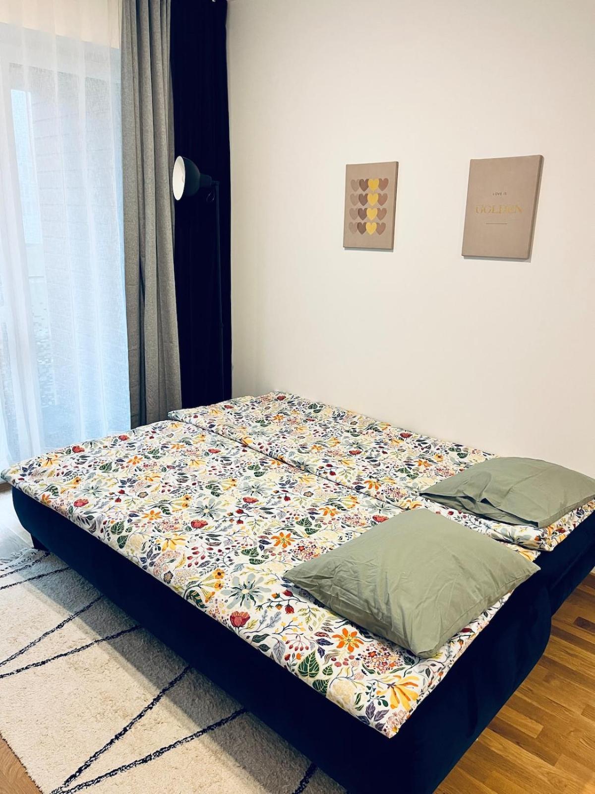 Modern Apartment *